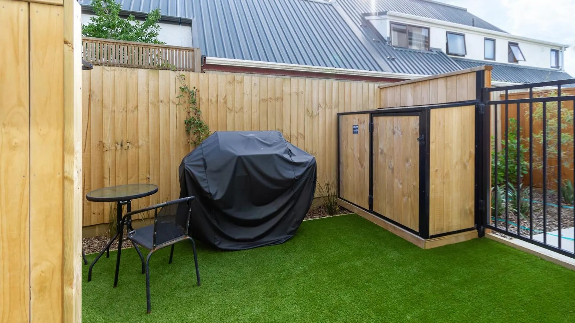 Apartment Serenity By The Sea: Coastal Escape1 Bed 1 Bath Christchurch New Zealand