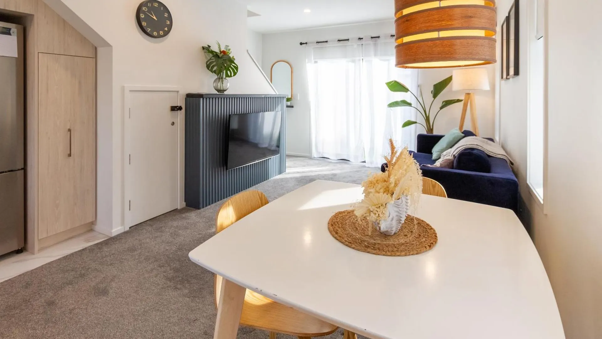 Serenity By The Sea: Coastal Escape1 Bed 1 Bath Christchurch Apartment